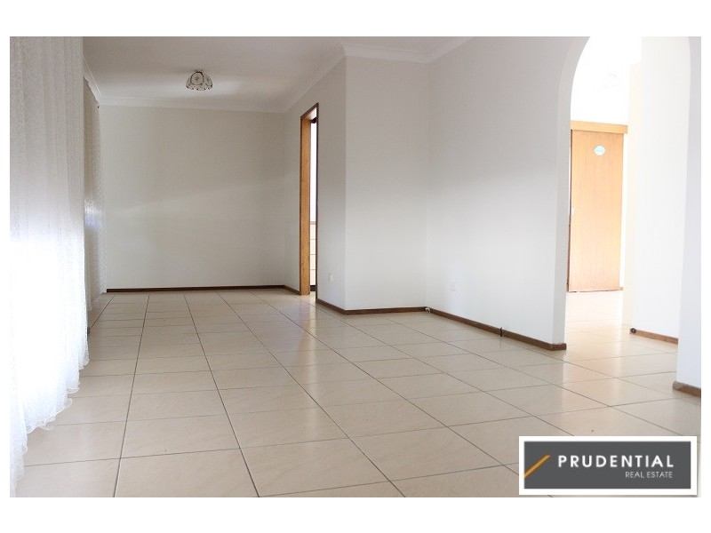 19 Lillyvicks Crescent, Ambarvale NSW 2560