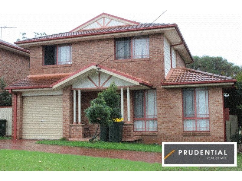 2/143 Waminda Avenue, Campbelltown NSW 2560