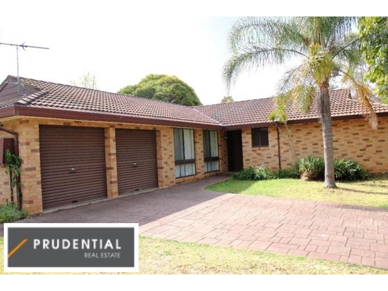 8 Namatjira Close, Eagle Vale NSW 2558
