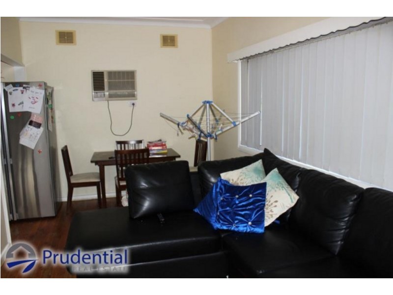 1 Macquarie Avenue, Campbelltown NSW 2560