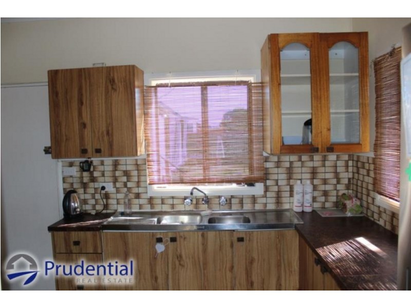 1 Macquarie Avenue, Campbelltown NSW 2560