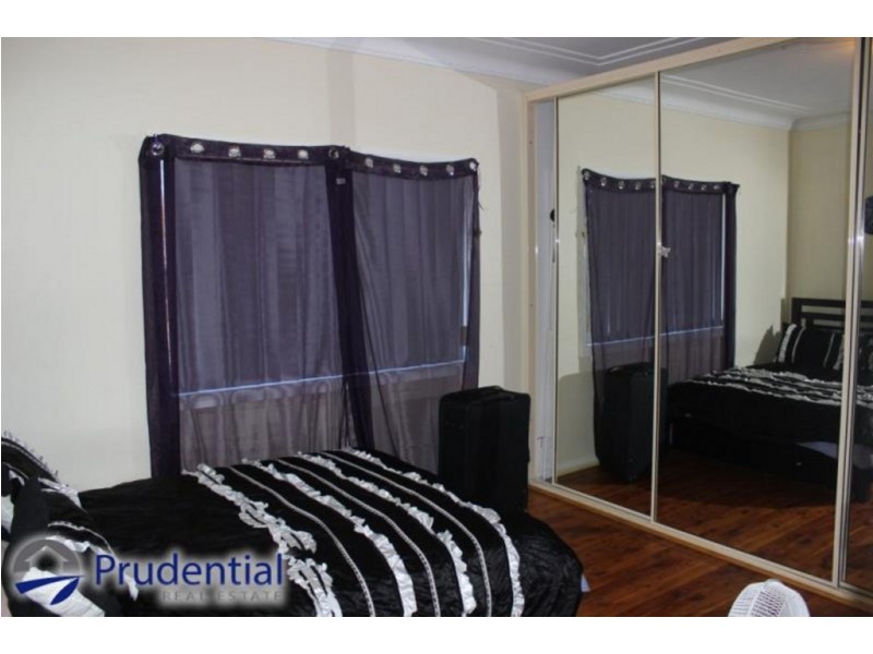 1 Macquarie Avenue, Campbelltown NSW 2560