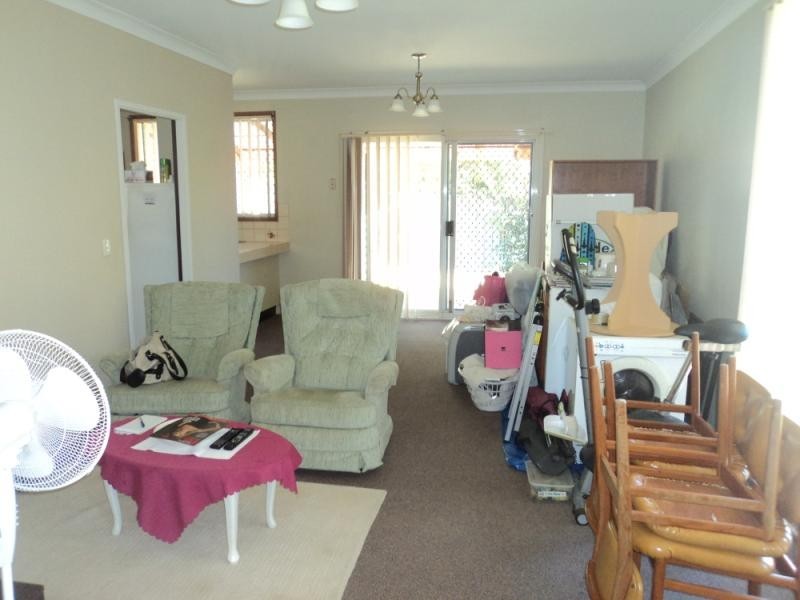 1/63 Kingsclare Street, Leumeah NSW 2560