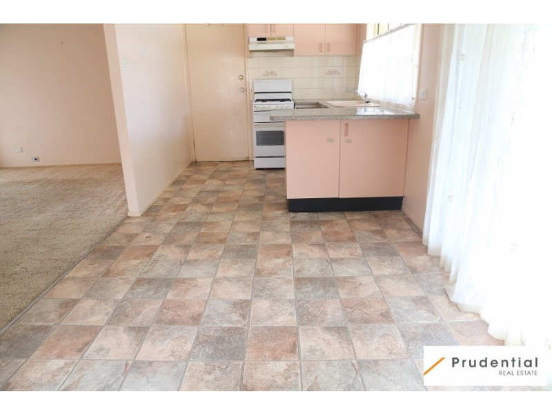 31 Crommelin Cresent, St Helens Park NSW 2560