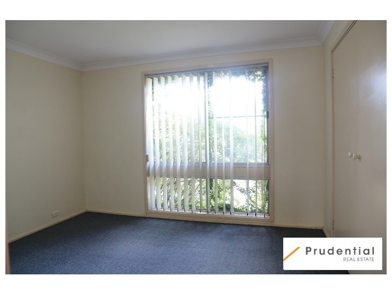 6 Falkland Place, St Andrews NSW 2566