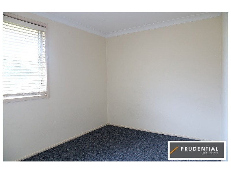 6 Falkland Place, St Andrews NSW 2566