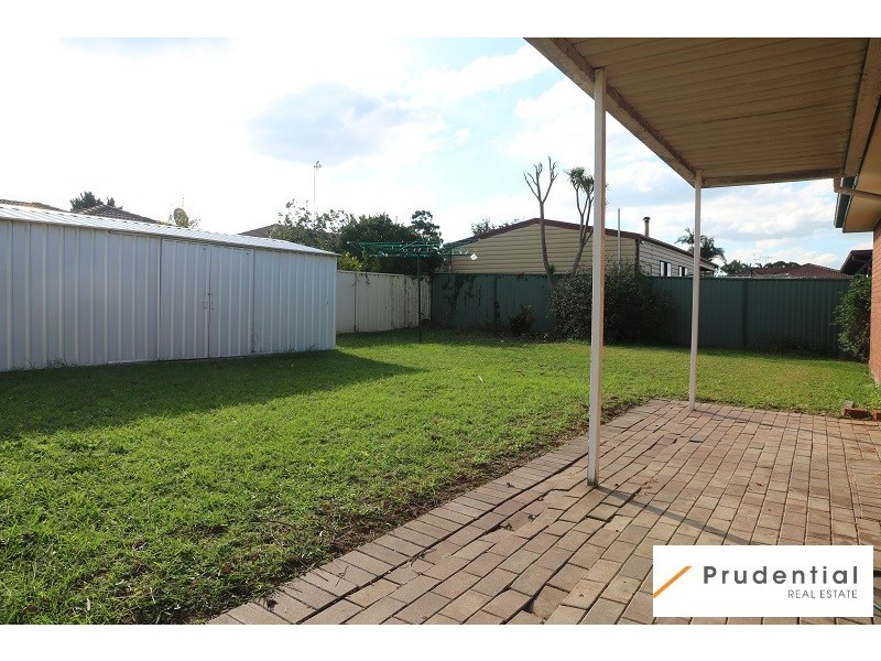 6 Falkland Place, St Andrews NSW 2566