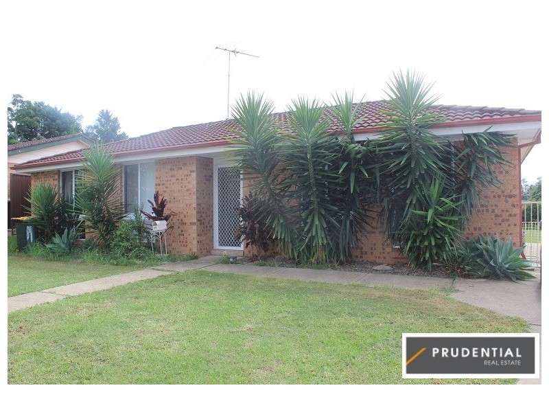 69 Anthony Drive, Rosemeadow NSW 2560