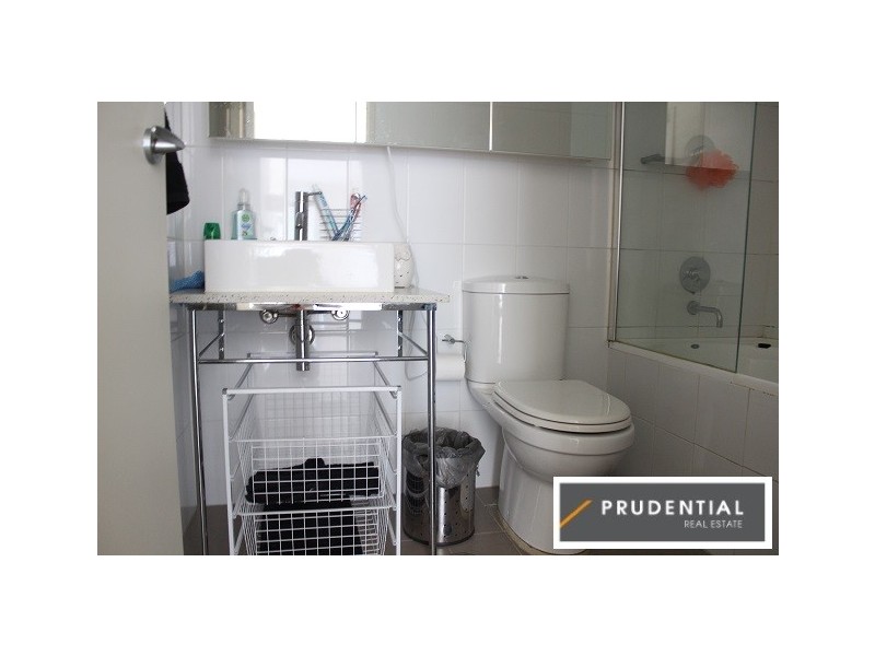 14a/541 Pembroke Road, Leumeah NSW 2560