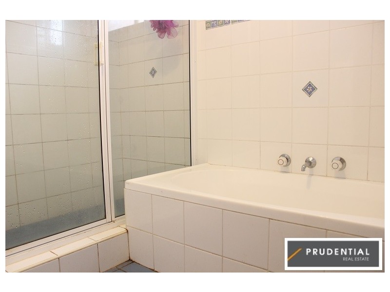 3 Earn Place, St Andrews NSW 2566