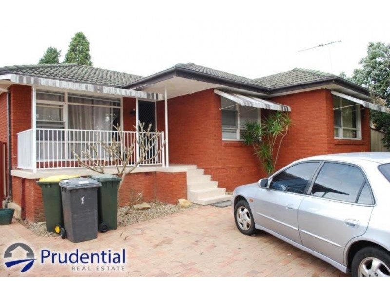 24 Brudenell Ave, Leumeah NSW 2560