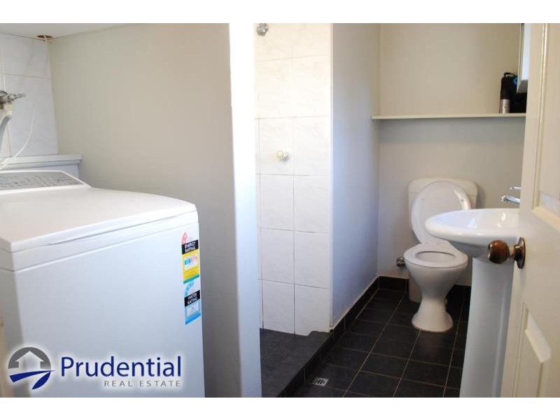 4/47 Sturt Street, Campbelltown NSW 2560