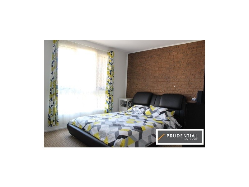 20/7 Hanlon Close, Minto NSW 2566