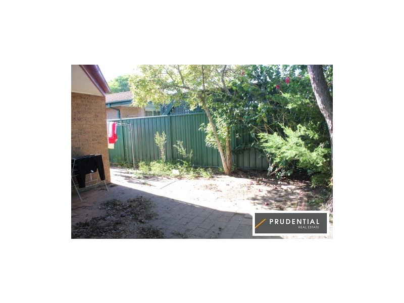 20/7 Hanlon Close, Minto NSW 2566
