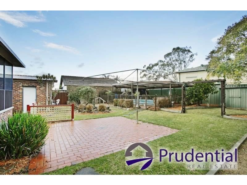 24 Macquarie Avenue, Campbelltown NSW 2560