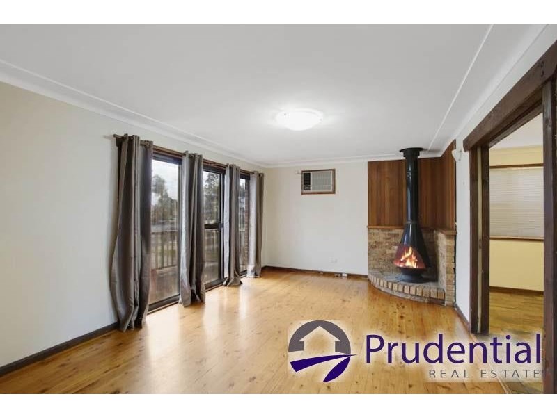 24 Macquarie Avenue, Campbelltown NSW 2560