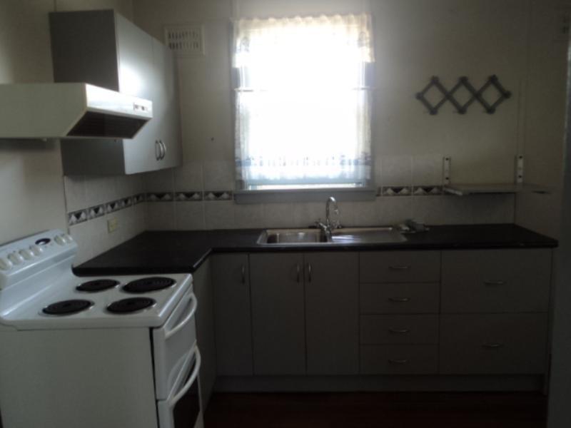 81 Lindesay Street, Campbelltown NSW 2560