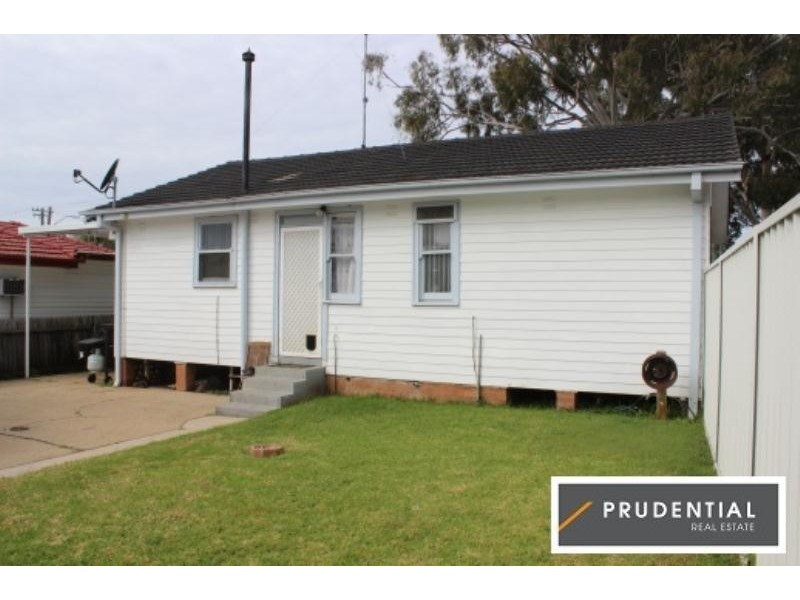 81 Lindesay Street, Campbelltown NSW 2560