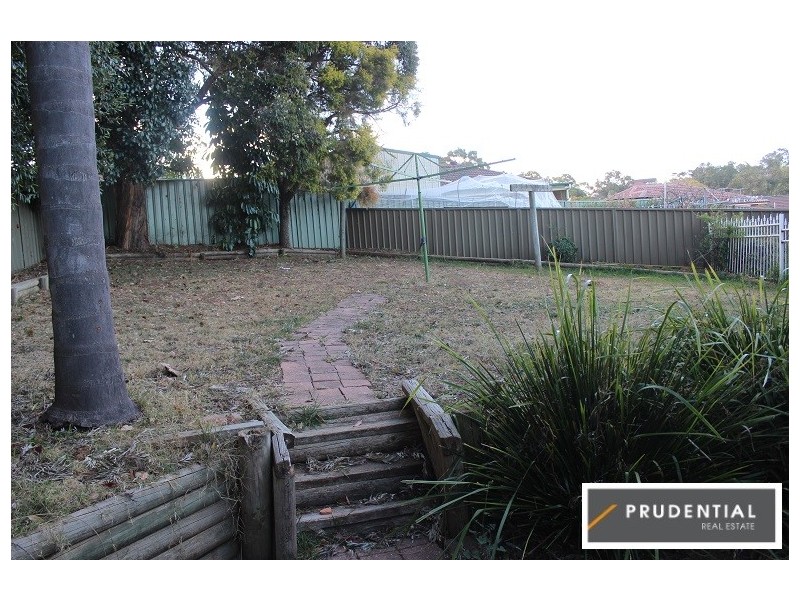 5 Cupar Place, St Andrews NSW 2566
