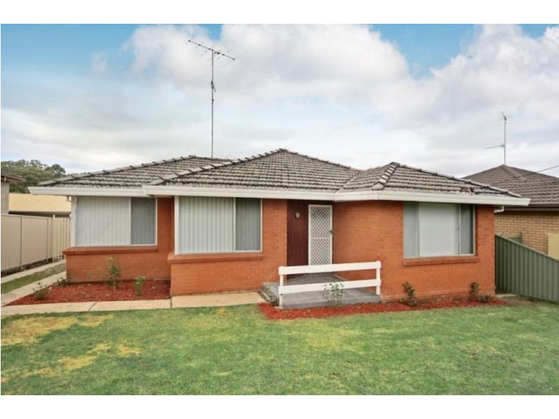 66 Berallier Drive, Camden South NSW 2570