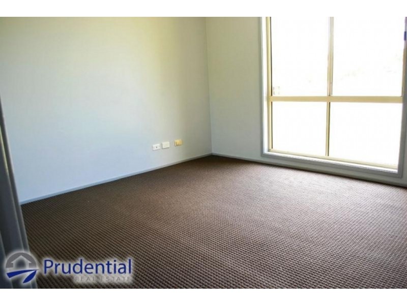 30B Fiveash place, St Helens Park NSW 2560