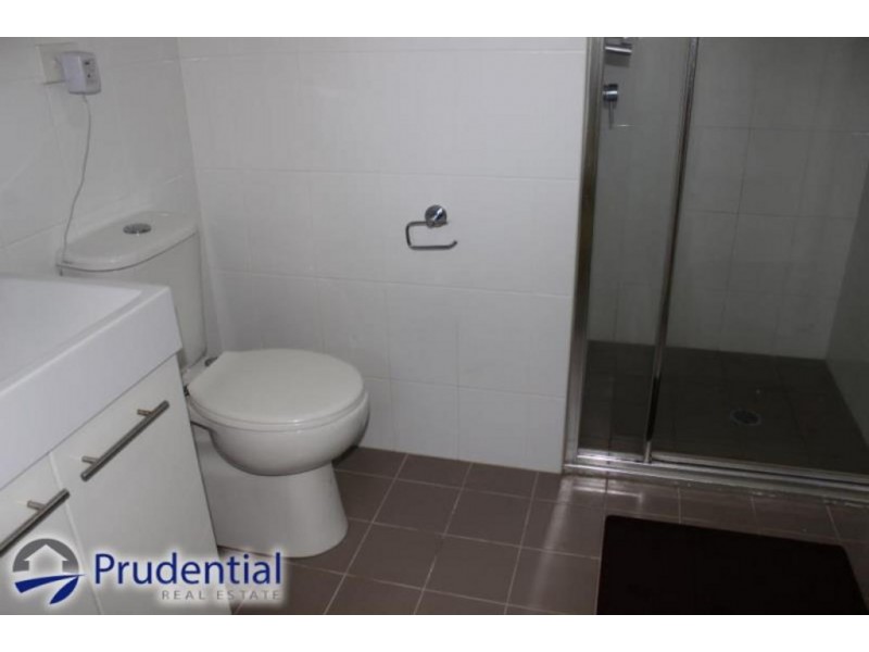 2D/541 Pembroke Road, Leumeah NSW 2560