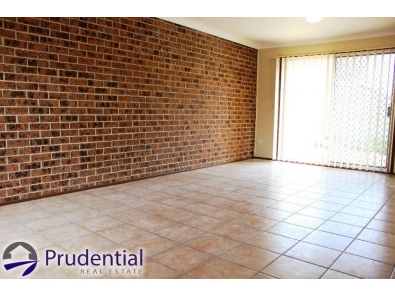 2/63 Kingsclare, Leumeah NSW 2560