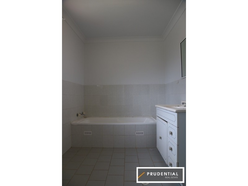5/97 Hurricane Drive, Raby NSW 2566