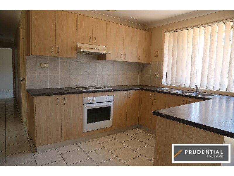 7 Mona Vale Place, Woodbine NSW 2560