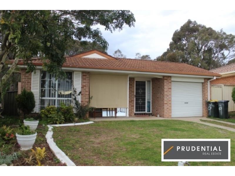 9 Davy Place, St Helens Park NSW 2560