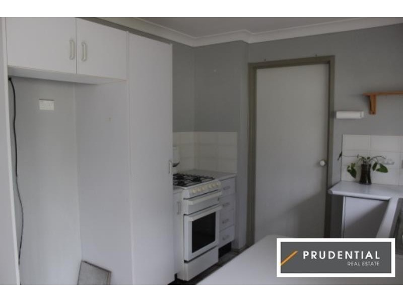 9 Davy Place, St Helens Park NSW 2560