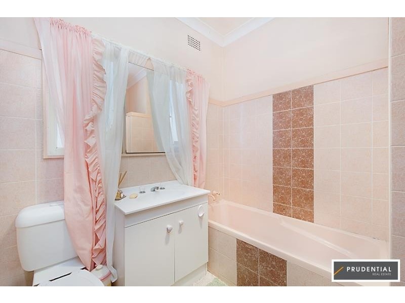 29 Grandview Drive, Campbelltown NSW 2560