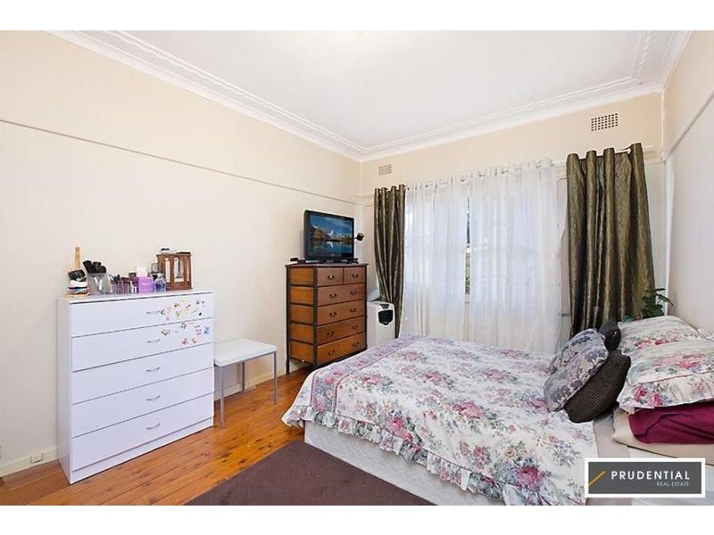 29 Grandview Drive, Campbelltown NSW 2560