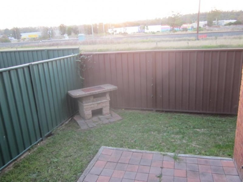 8/35 Rudd Road, Leumeah NSW 2560