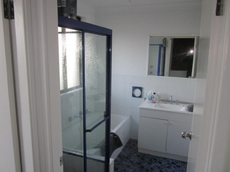 8/35 Rudd Road, Leumeah NSW 2560