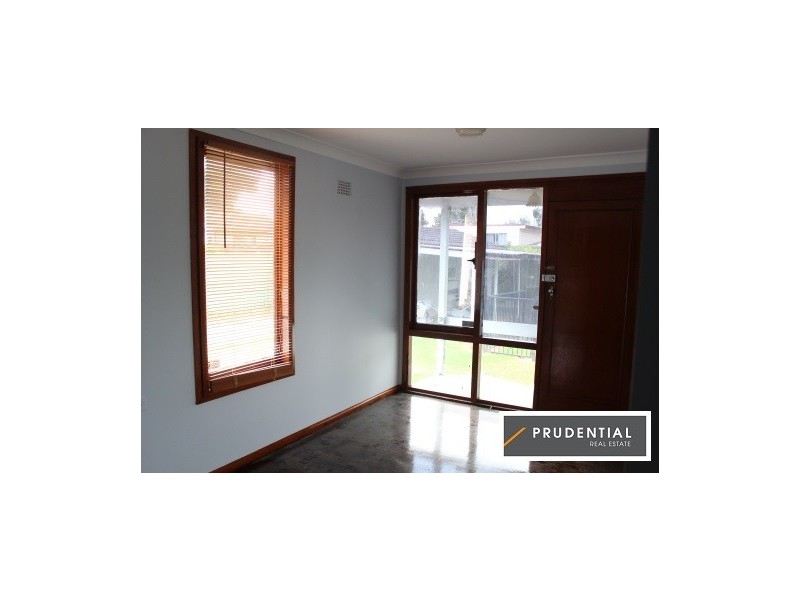 51 Carrington Circuit, Leumeah NSW 2560