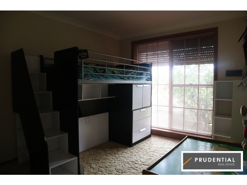 16 Trebbiano Place, Eschol Park NSW 2558