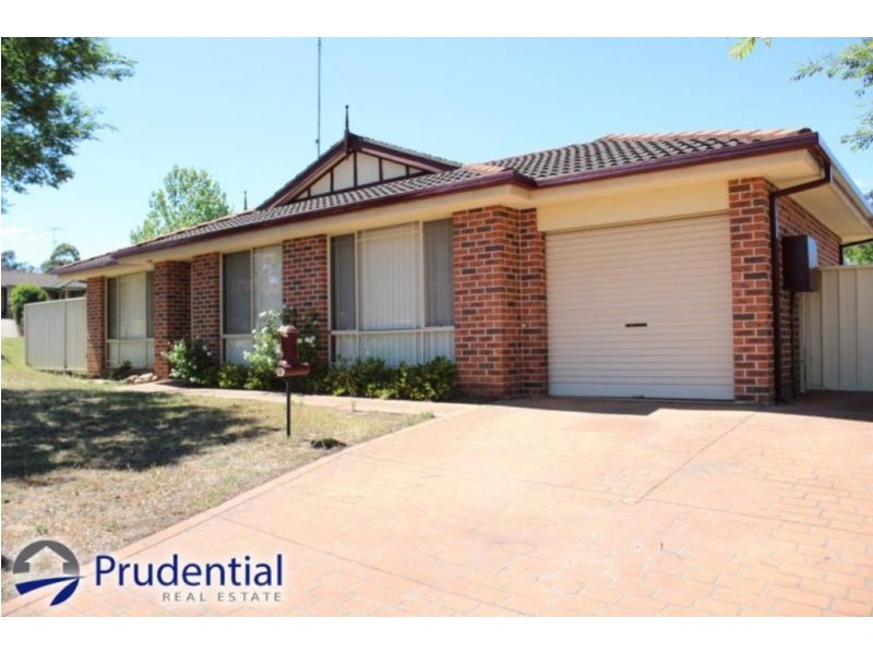 1 Moore Place, Currans Hill NSW 2567