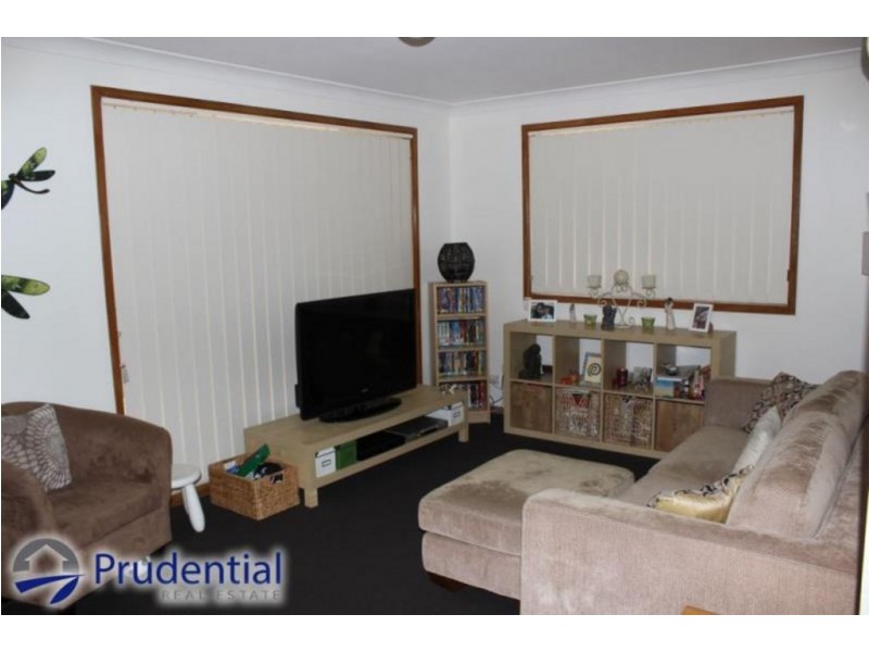 1 Moore Place, Currans Hill NSW 2567