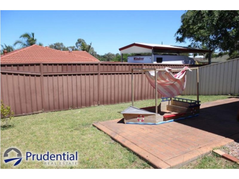 1 Moore Place, Currans Hill NSW 2567