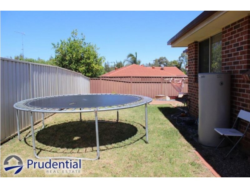 1 Moore Place, Currans Hill NSW 2567