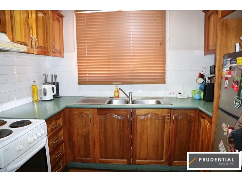 76 Carrington Circuit, Leumeah NSW 2560