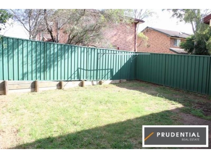 2/1 Wickfield Circuit, Ambarvale NSW 2560