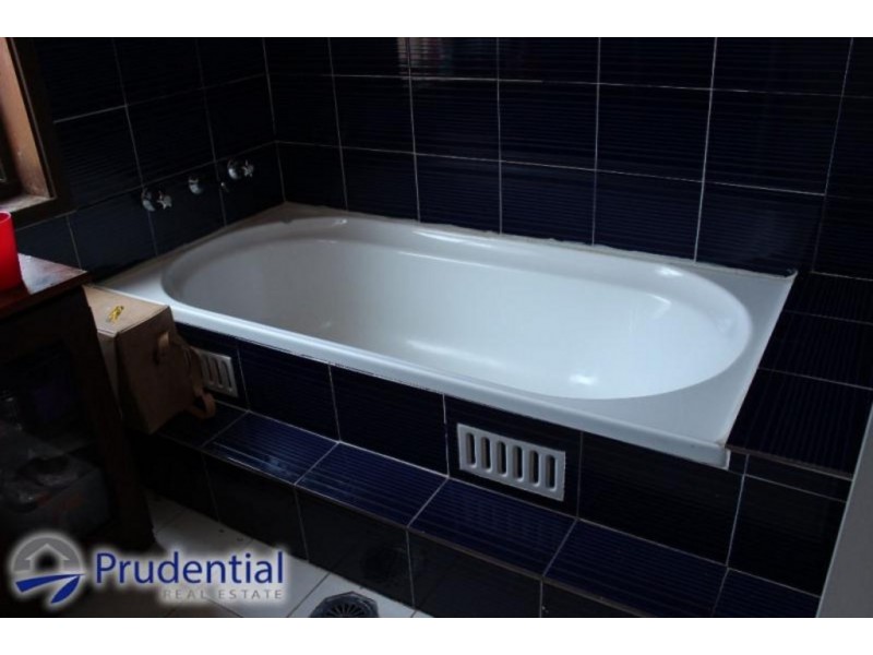 32 Serpentine Place, Eagle Vale NSW 2558