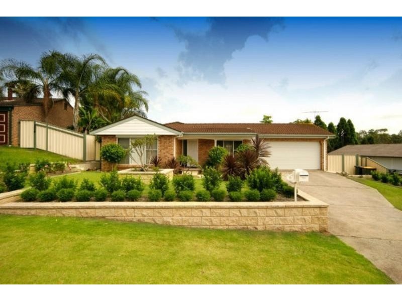 12 Sapphire Place, Eagle Vale NSW 2558