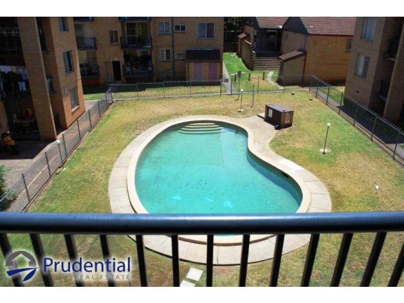 20/7 Hoddle Ave, Campbelltown NSW 2560