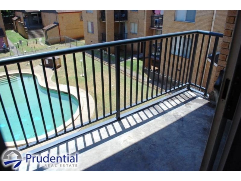 20/7 Hoddle Ave, Campbelltown NSW 2560