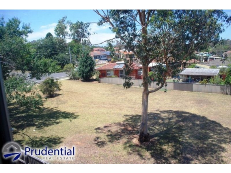 20/7 Hoddle Ave, Campbelltown NSW 2560