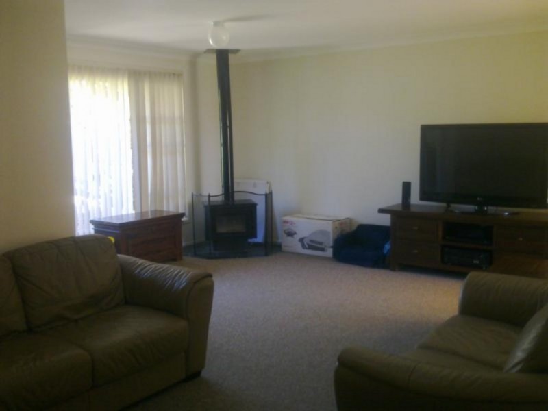 2 Bowers Place, Leumeah NSW 2560