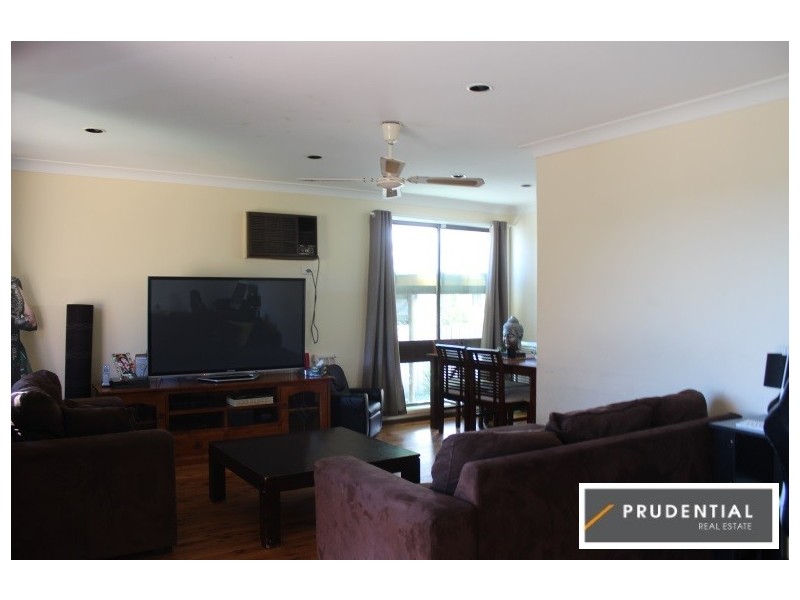 16 Elouera Crescent, Woodbine NSW 2560